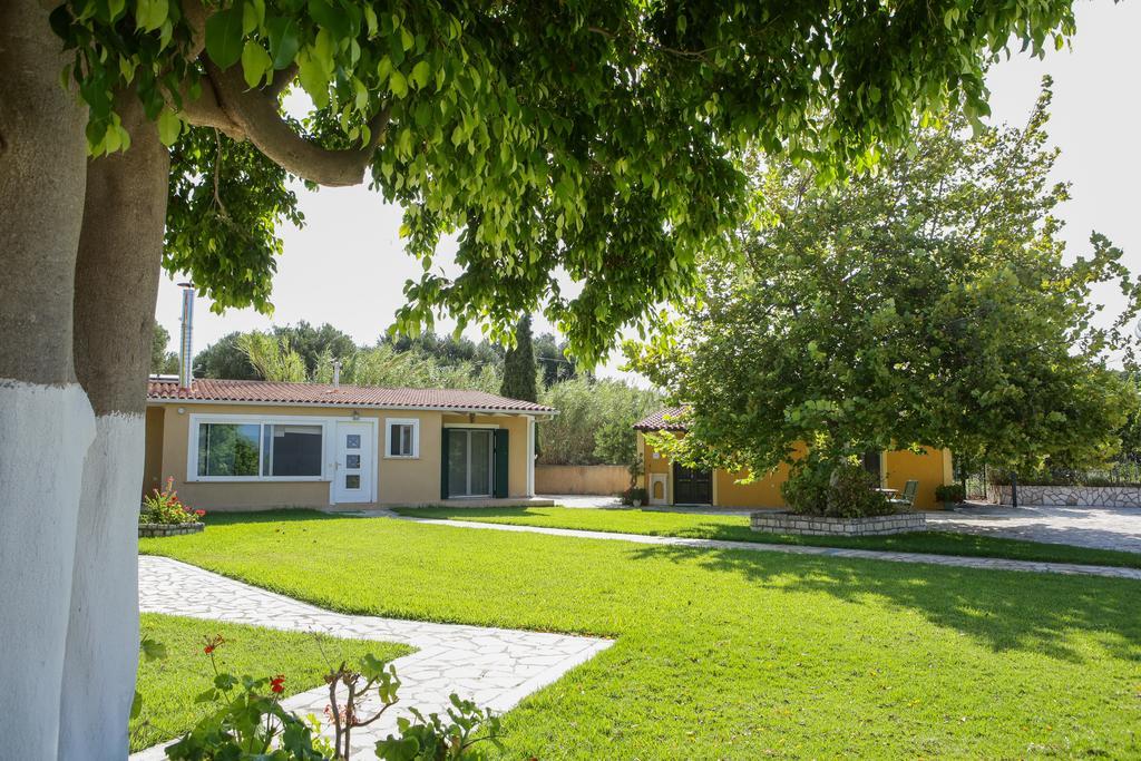 Sandy Beach Villas And Apartments Свороната Екстер'єр фото