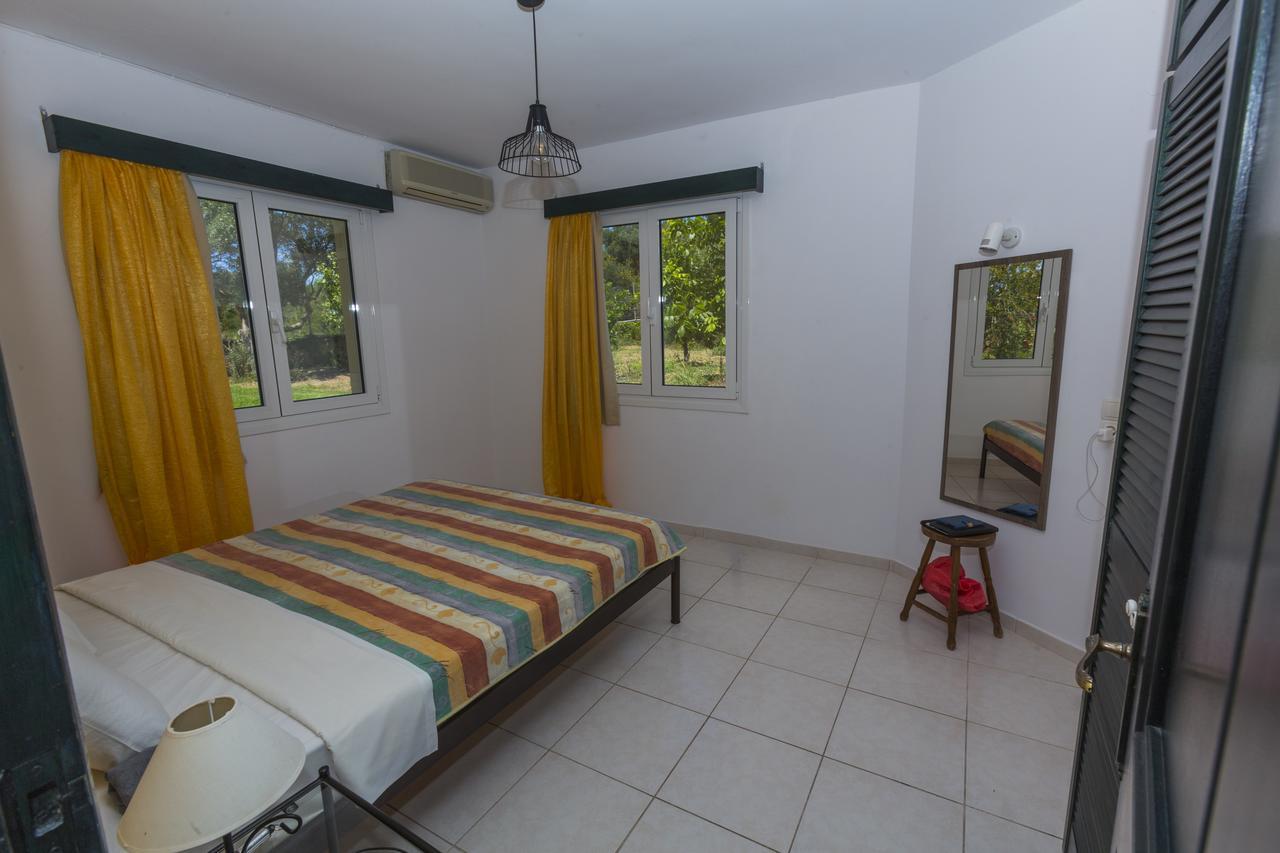 Sandy Beach Villas And Apartments Свороната Екстер'єр фото