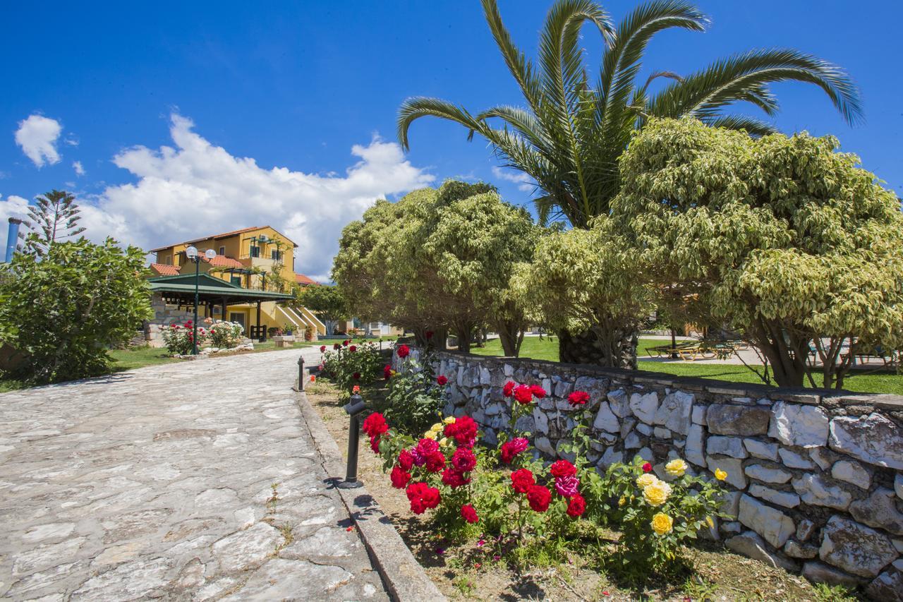 Sandy Beach Villas And Apartments Свороната Екстер'єр фото